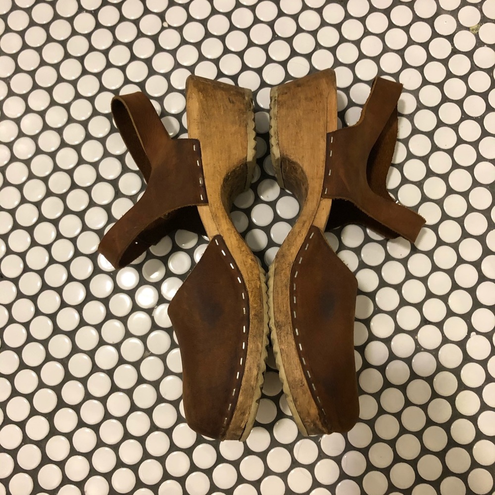 Low heel brown Swedish clogs size 40